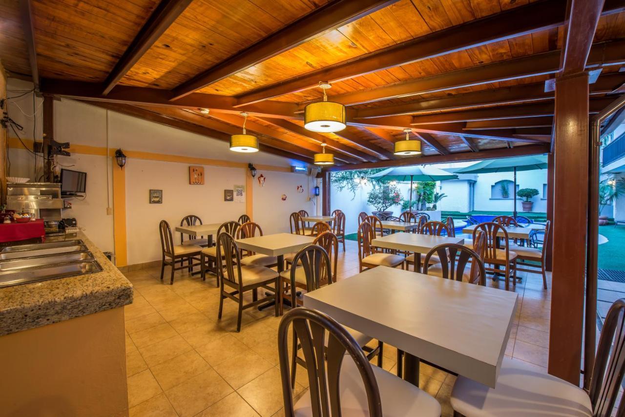 Del Marques Hotel And Suites Guadalajara Kültér fotó