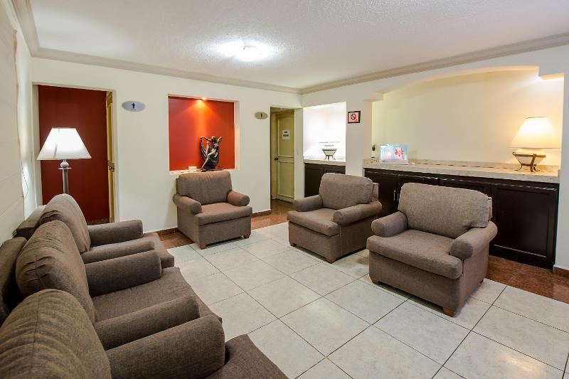 Del Marques Hotel And Suites Guadalajara Kültér fotó