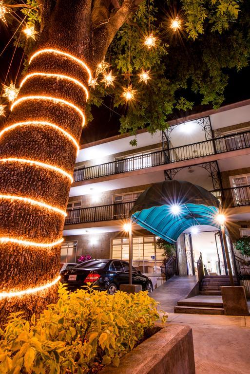 Del Marques Hotel And Suites Guadalajara Kültér fotó