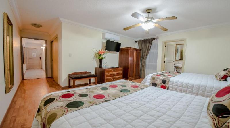 Del Marques Hotel And Suites Guadalajara Kültér fotó